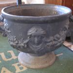 653 6534 GARDEN URNS